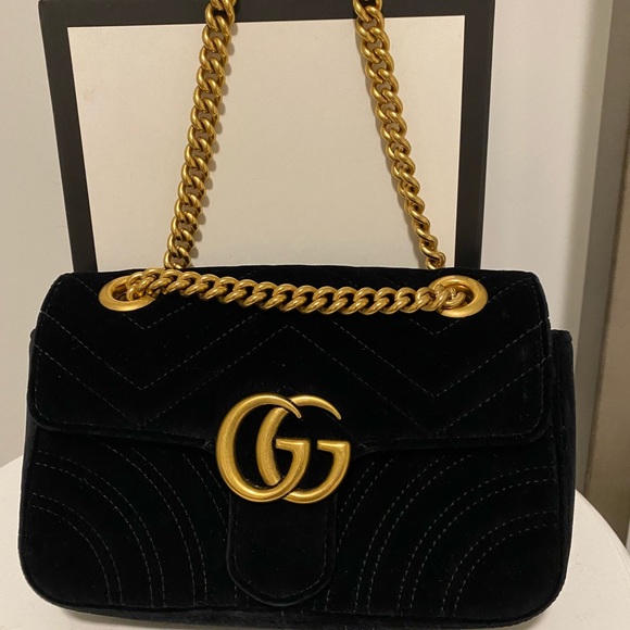 Black Gucci GG Marmont cross body velvet - Picture 1 of 3